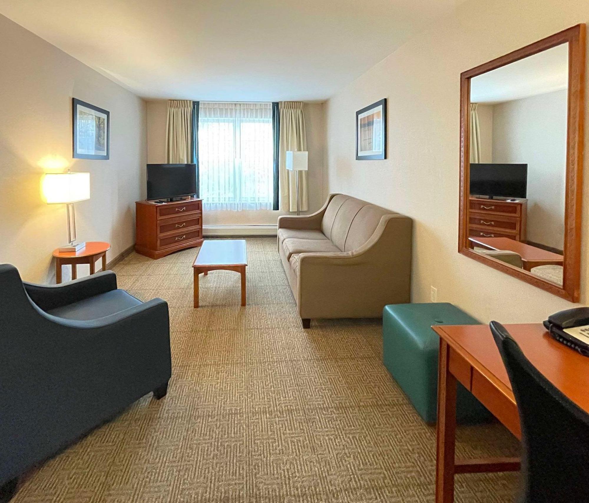 Smart Suites, Ascend Hotel Collection South Burlington Εξωτερικό φωτογραφία
