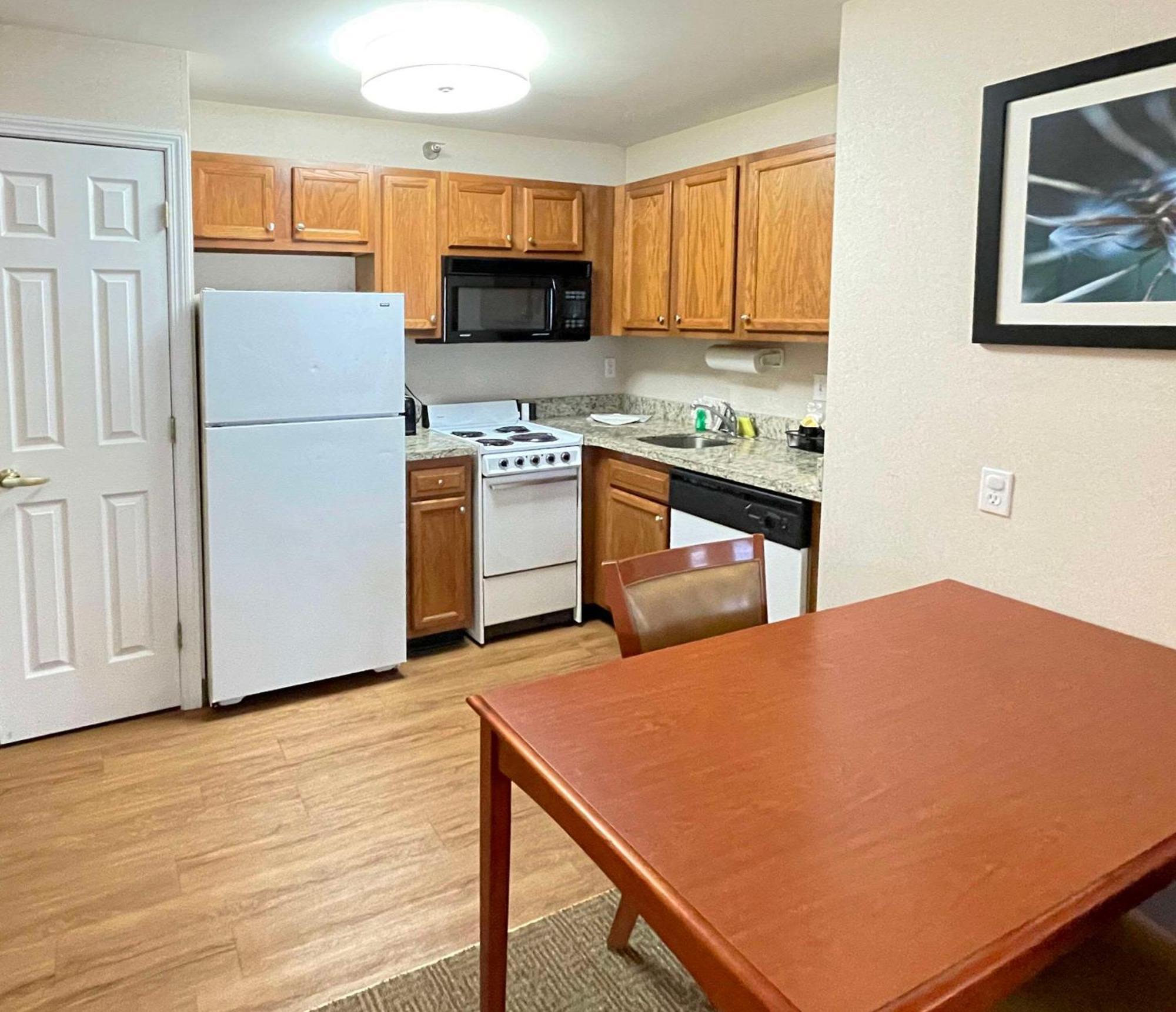 Smart Suites, Ascend Hotel Collection South Burlington Εξωτερικό φωτογραφία