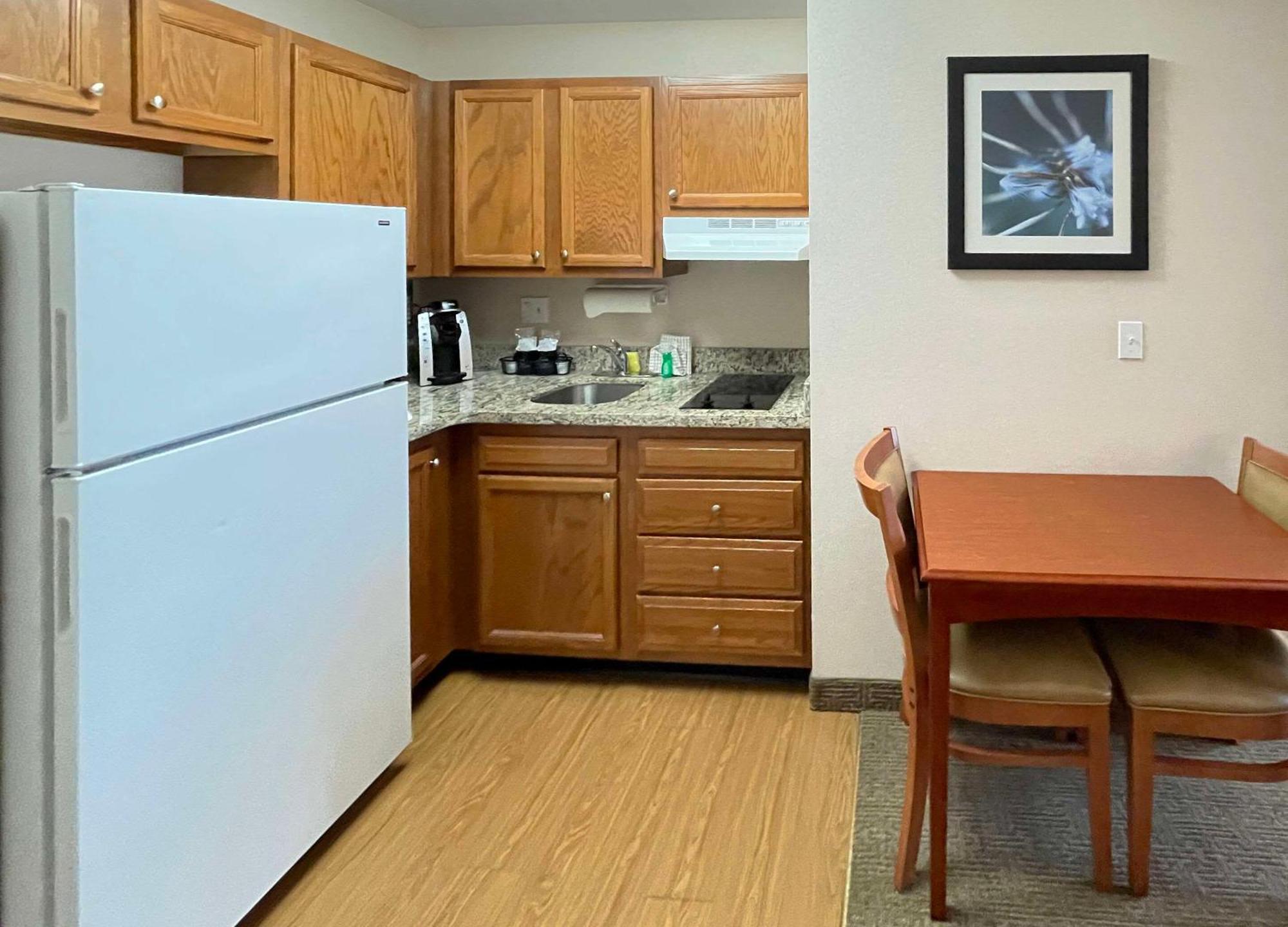 Smart Suites, Ascend Hotel Collection South Burlington Εξωτερικό φωτογραφία