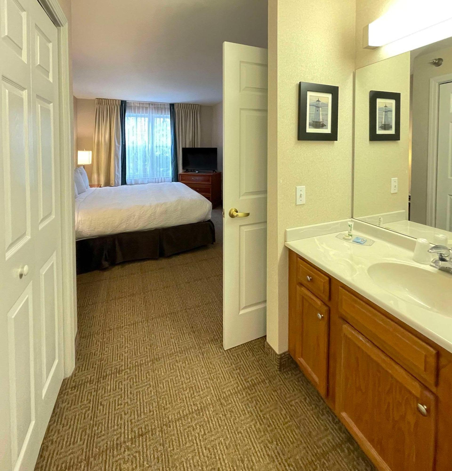 Smart Suites, Ascend Hotel Collection South Burlington Εξωτερικό φωτογραφία